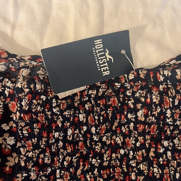 Holister Mini crop top - Picture 3 of 3